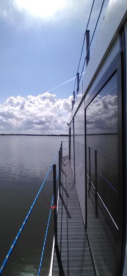 Houseboat Arka 1 - Domki Na Wodzie, Rower Wodny, Wifi, Parking Mielno  Buitenkant foto