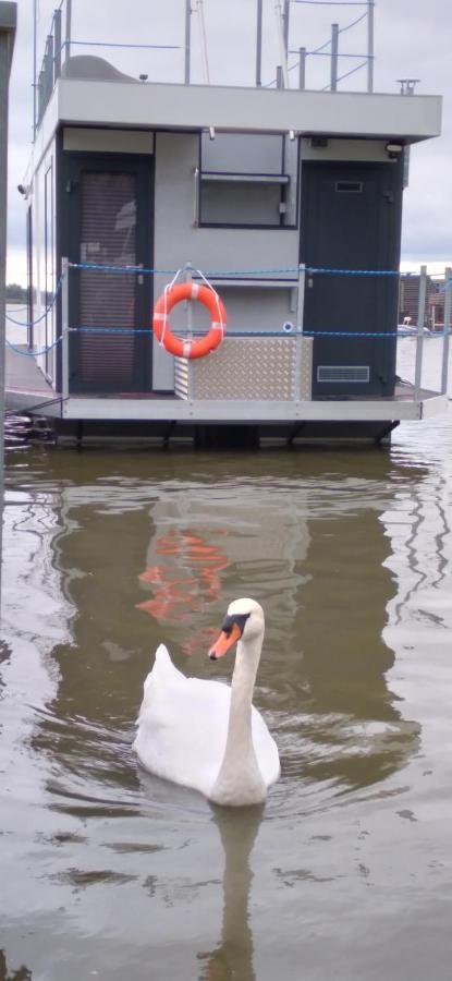 Houseboat Arka 1 - Domki Na Wodzie, Rower Wodny, Wifi, Parking Mielno  Buitenkant foto
